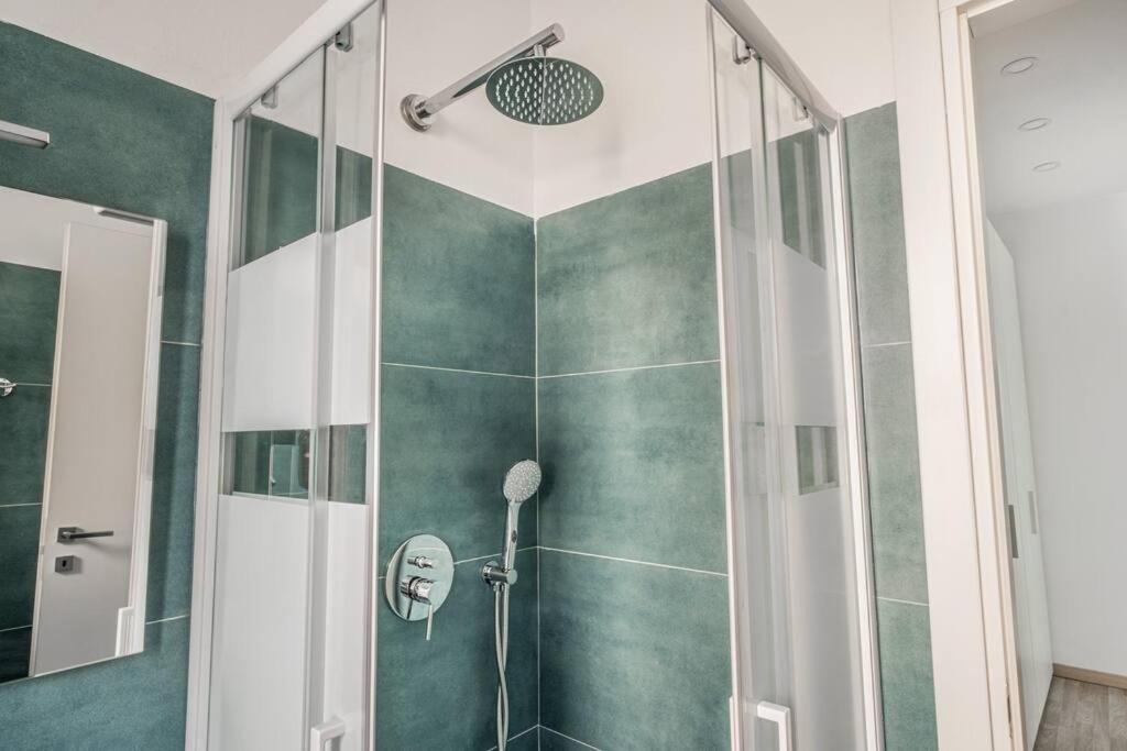 Апартаменты Artistic House Navigli-Duomo Netflix & Design Милан Экстерьер фото