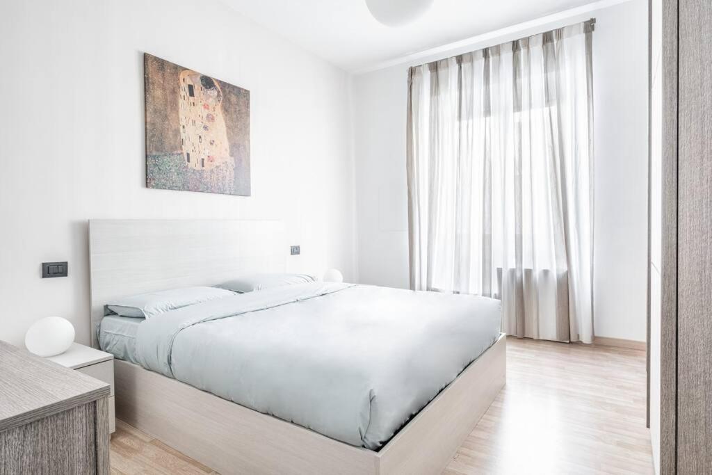 Апартаменты Artistic House Navigli-Duomo Netflix & Design Милан Экстерьер фото