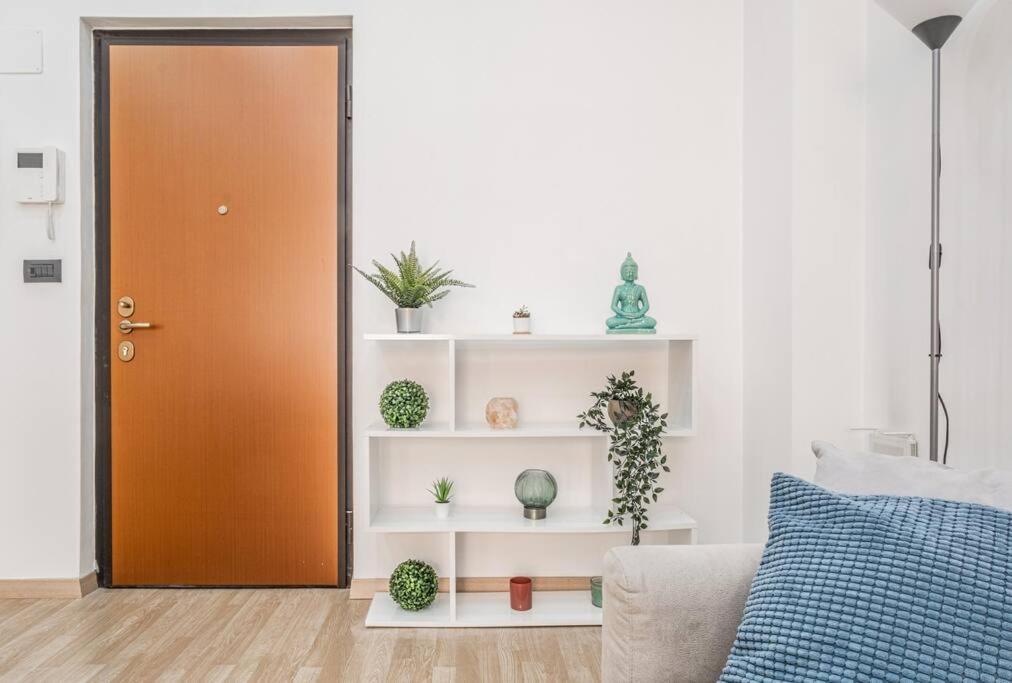 Апартаменты Artistic House Navigli-Duomo Netflix & Design Милан Экстерьер фото
